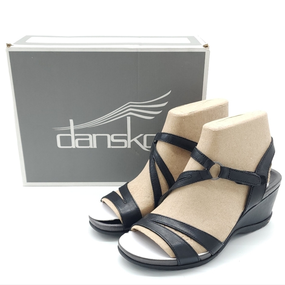 Dansko Addyson Kid Leather Black Wedge Sandals Women's Size 6.5/7